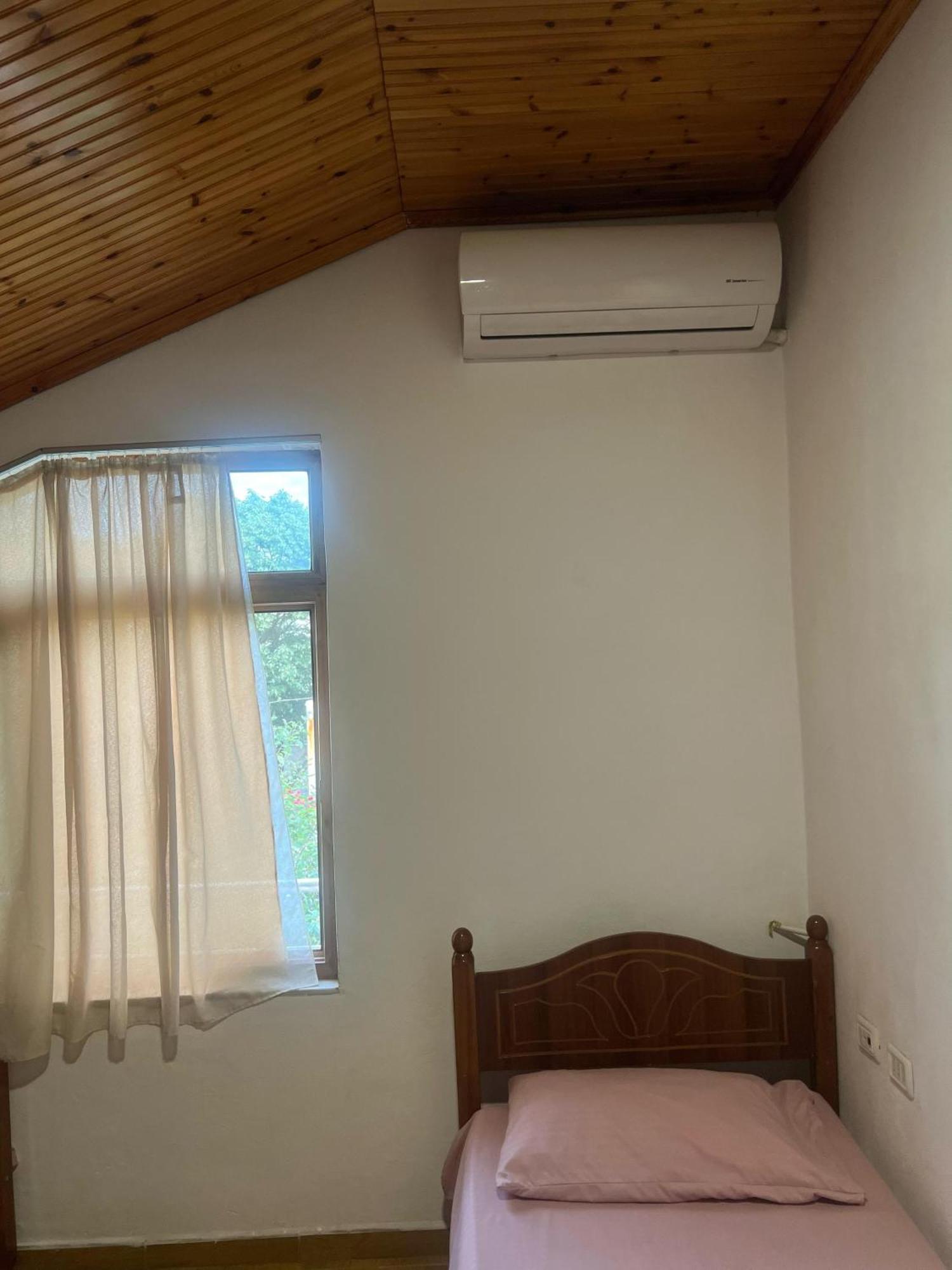 Happy Corner Guest House Shkodër Eksteriør billede