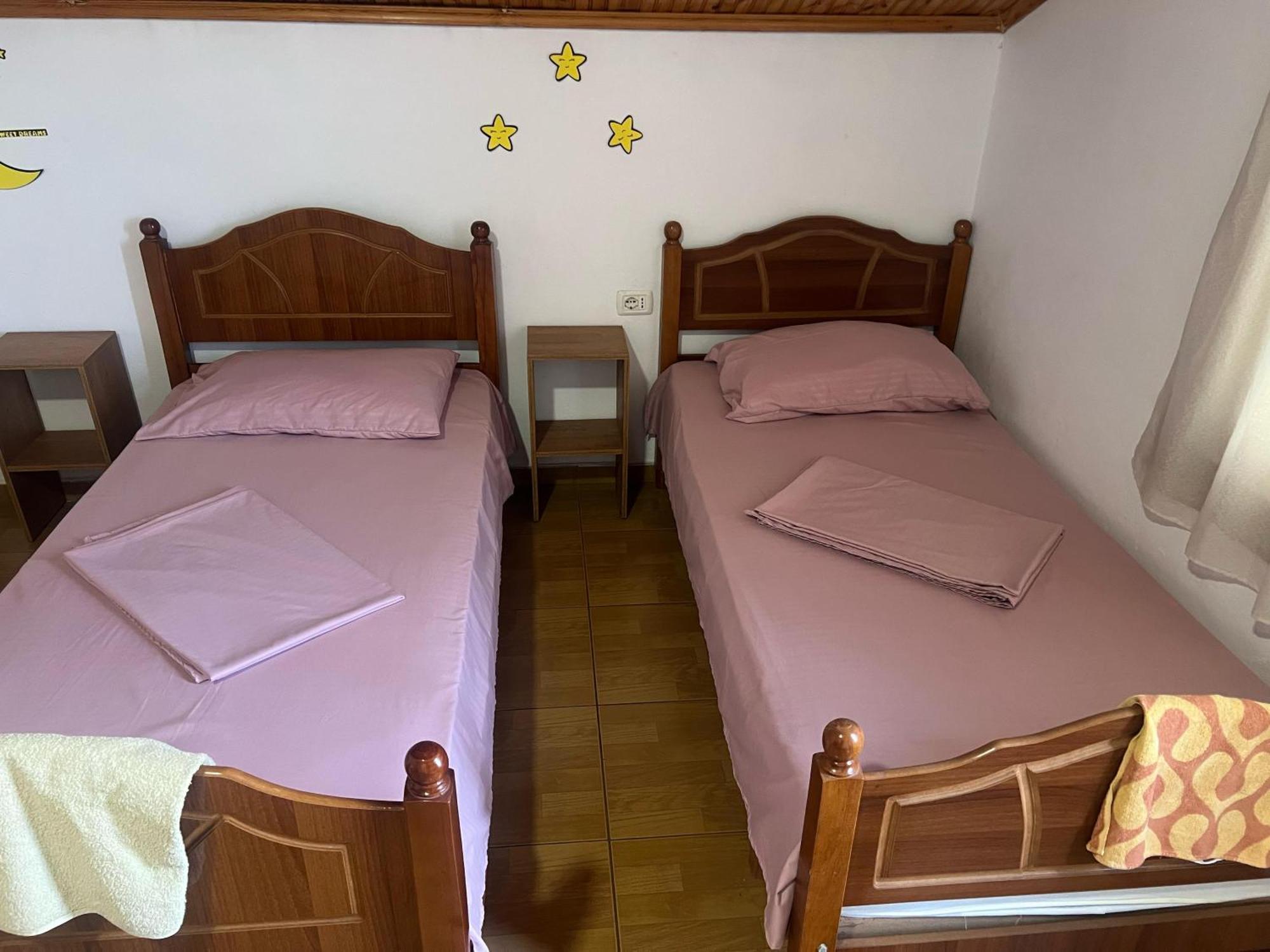 Happy Corner Guest House Shkodër Eksteriør billede