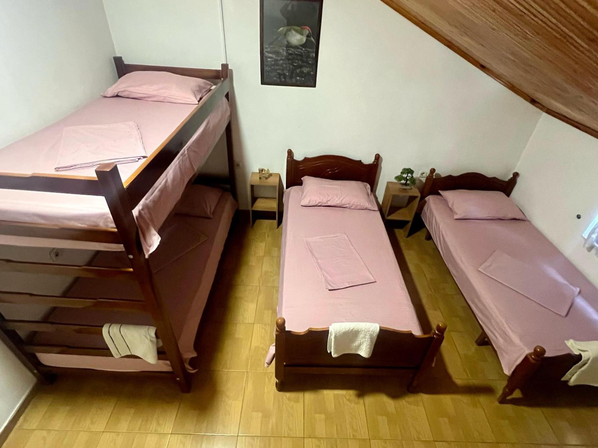 Happy Corner Guest House Shkodër Eksteriør billede