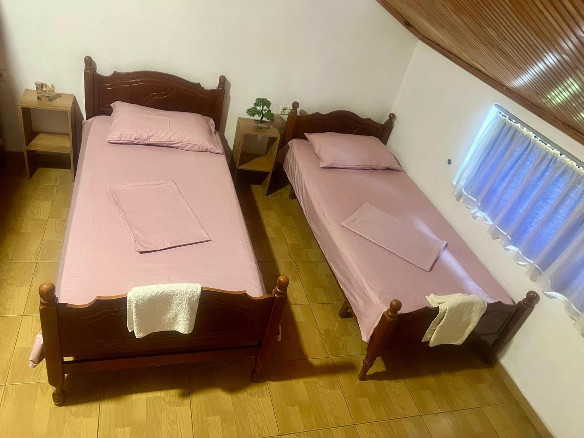 Happy Corner Guest House Shkodër Eksteriør billede