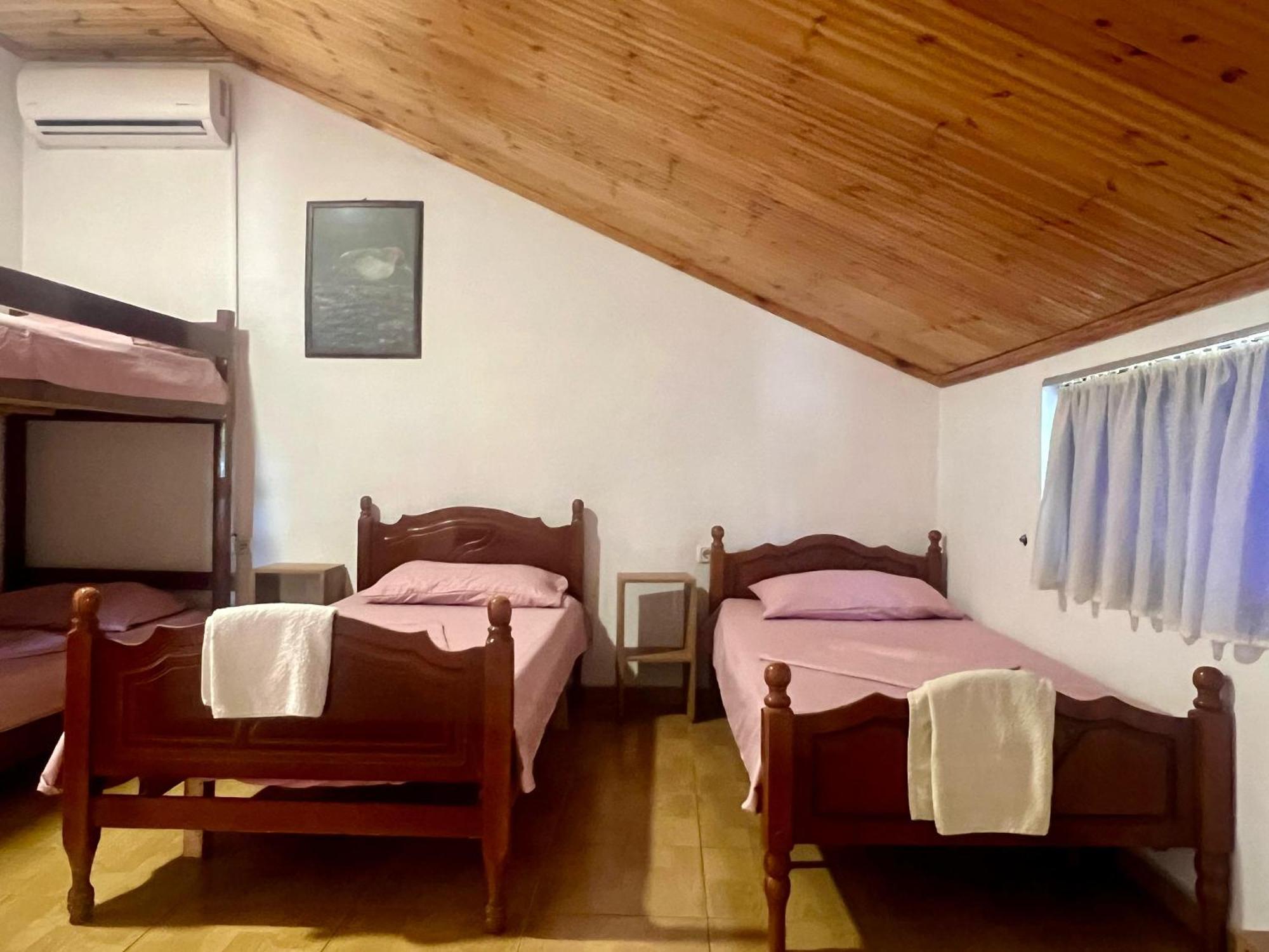 Happy Corner Guest House Shkodër Eksteriør billede